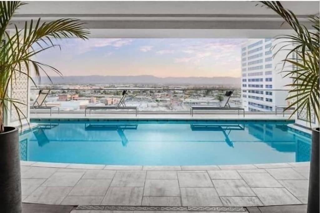Heart Of Downtown Highrise City Views Apartment Phoenix Exterior photo
